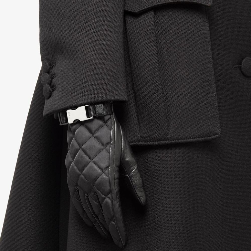 Prada Quilted Engraved Silver Logo Buckle Cashmere Lined 7.5 Gloves - Picture 3 of 12
